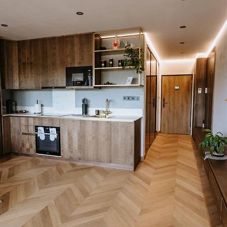 Minimalist Design Penthouse - Kosice Old Town Apartman Kültér fotó