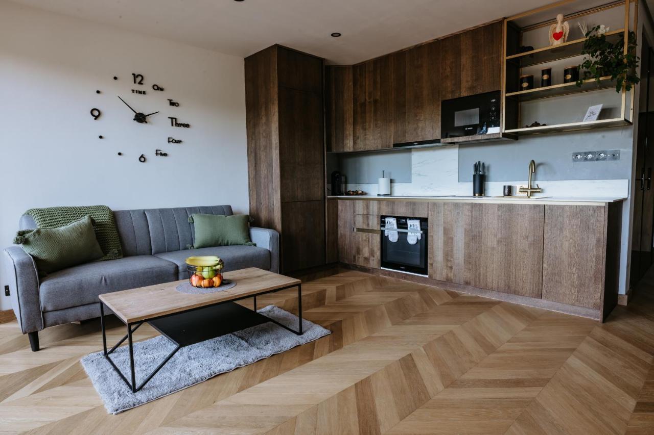 Minimalist Design Penthouse - Kosice Old Town Apartman Kültér fotó